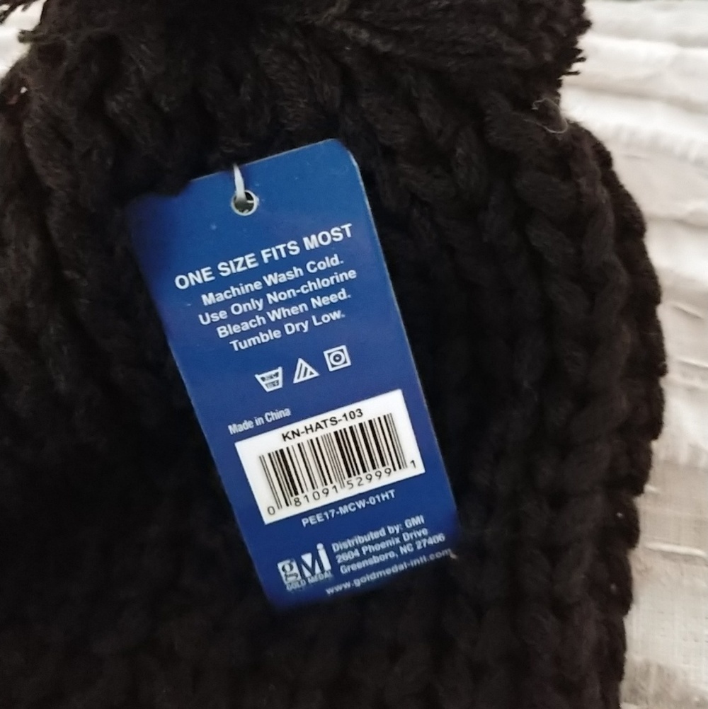 Black Pom Hat - Picture 3 of 3